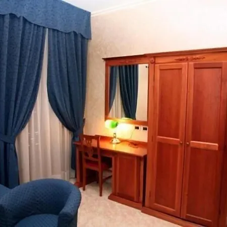 Nizza Hotel 3*